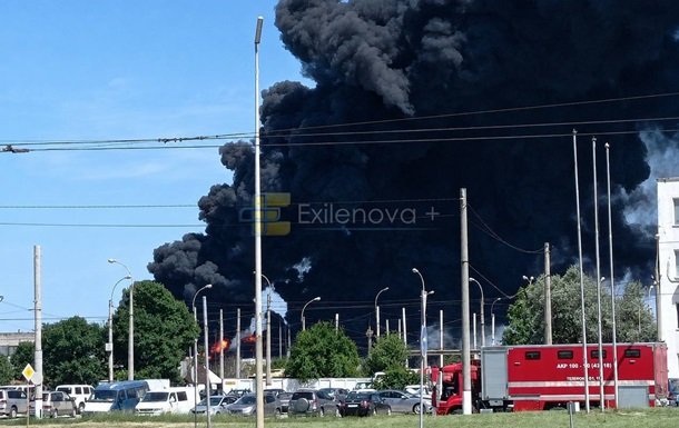Пожежу в Керчі зафіксовано з космосу: нові деталі атаки