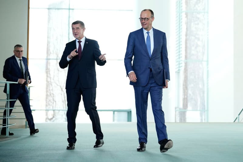 Прем'єр Чехії висунув кандидатуру Мерца для переговорів з Росією