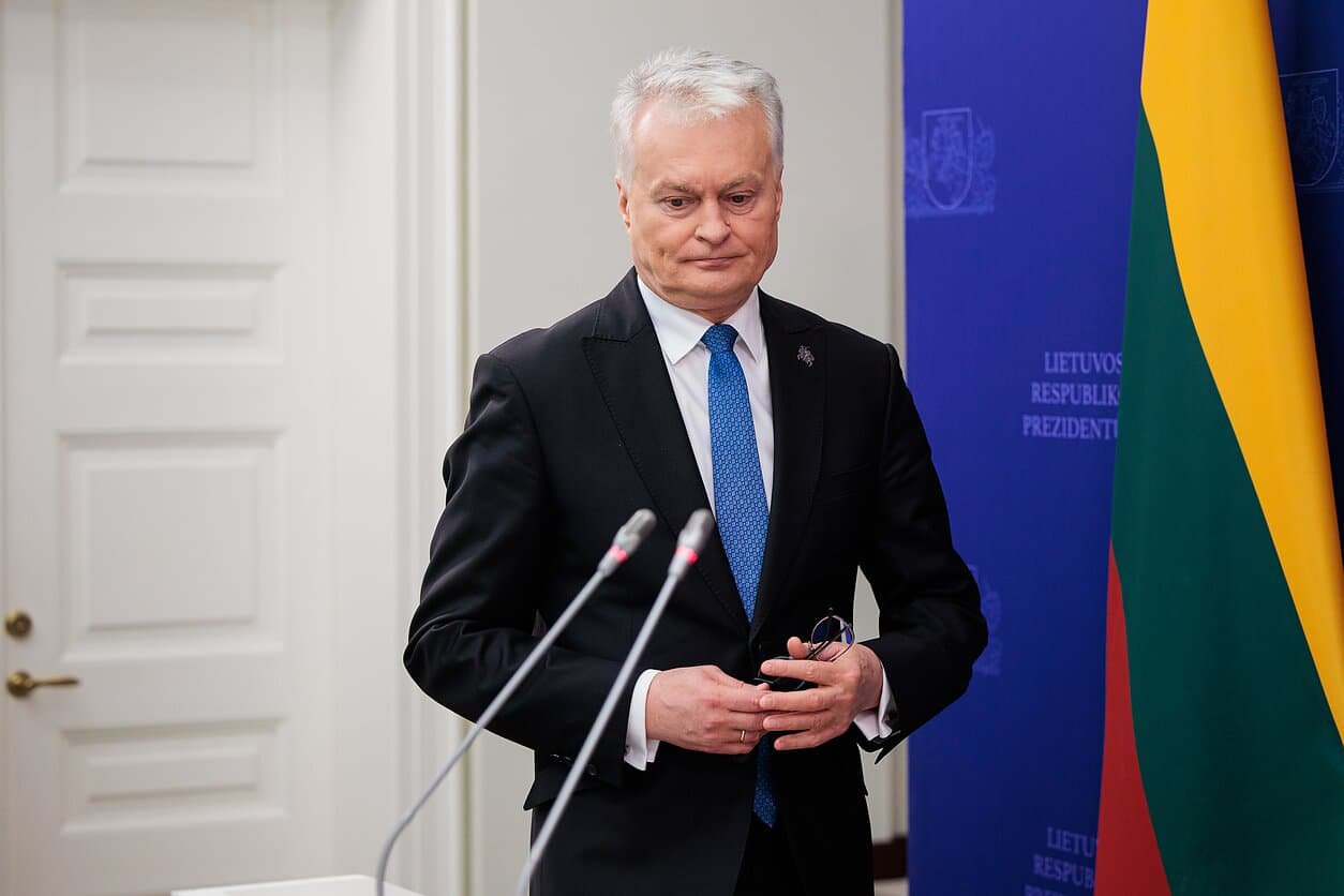 Президент Литви виступив на підтримку введення загального військового обов'язку