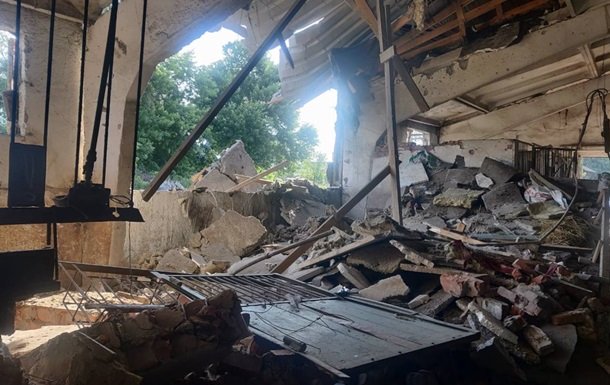 Ракетний удар армії РФ завдав шкоди кінно-спортивній школі на Сумщині: загинули коні