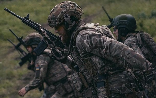 Росія нарощує тиск на полонених бійців Азову: ключові факти та новини