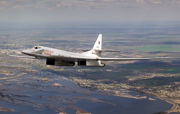 Росія завдає ударів по Україні за допомогою безпілотників та ракет "Калібр"