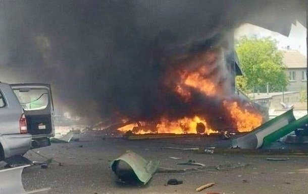 Російські удари по АЗС на Дніпропетровщині: один поранений