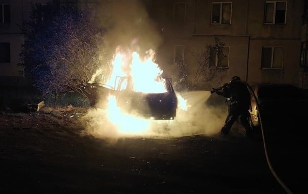 Російські військові обстріляли Дніпропетровщину з артилерії та безпілотників