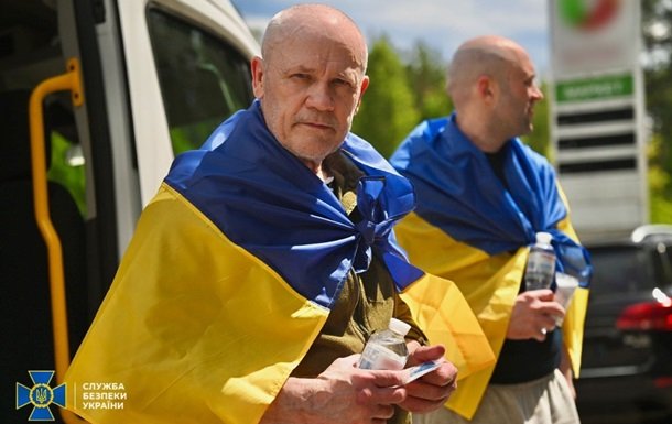 СБУ оприлюднила фотографії процесу обміну полоненими