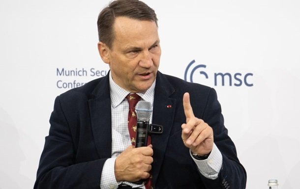 Сікорський прокоментував рішення про позбавлення його ордена від Зеленського