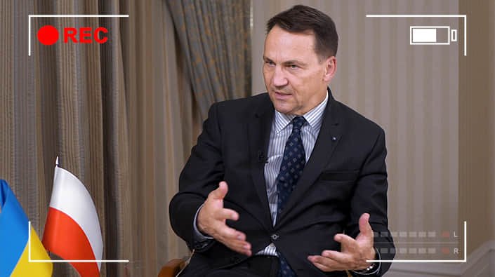 Сікорський: Україні важливо вступити до ЄС, щоб уникнути повторення "різанини" в історії польсько-українських відносин