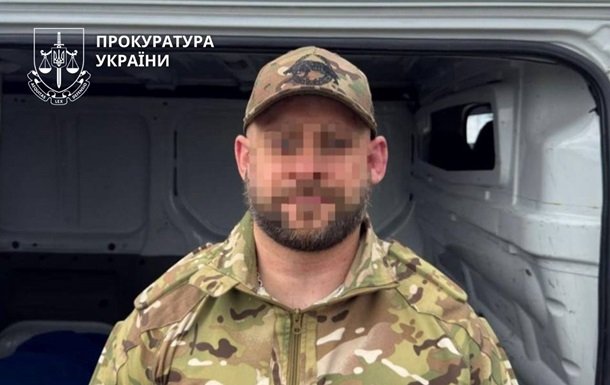 Співробітник ЗСУ затриманий за продаж маршрутів ухилянтам за 20 тисяч доларів