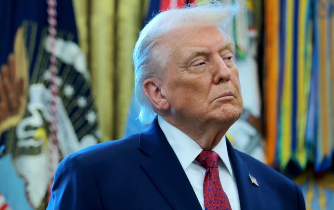 Трамп: США готові відновити удари по Ірану через затримки в переговорах