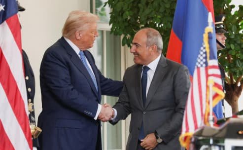 Трамп висловив привітання прем'єру Вірменії з успішним завершенням виборів