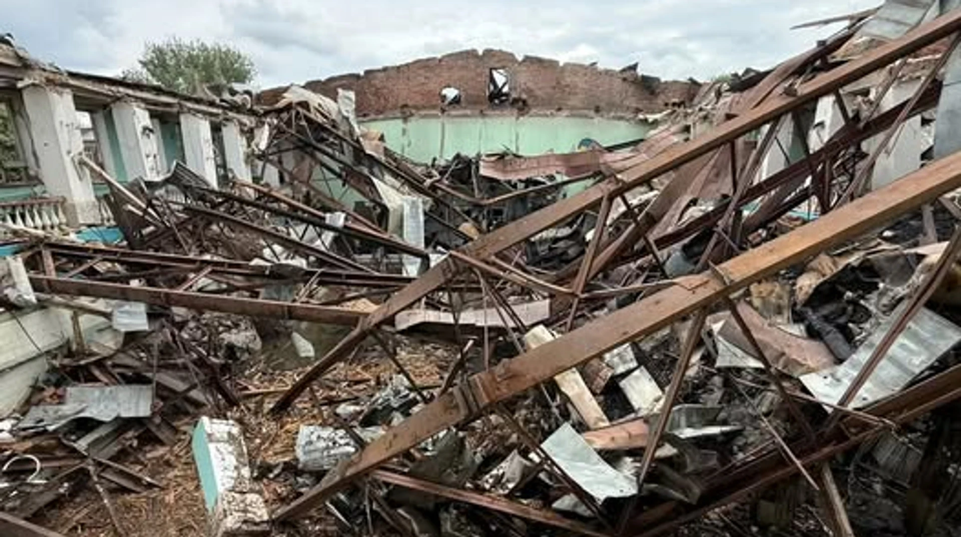 У Дніпрі знищено перший критий басейн через обстріли російських військ