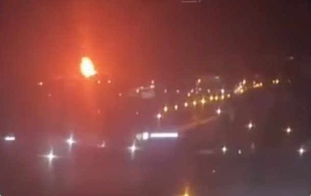 У Керчі спалахнув пожежа на паливному терміналі – відео з місця події в соцмережах