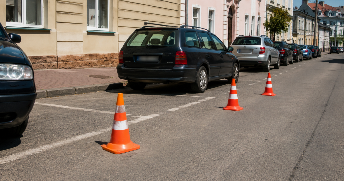 У Львівській області водієві виписали штраф за блокування паркомісця конусами