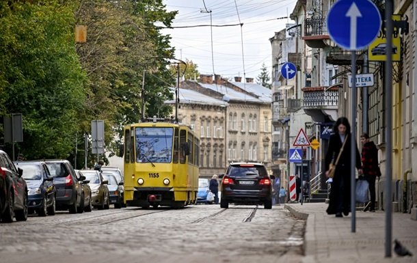 У Львові введено штрафи для перевізників, які не забезпечують пасажирів кондиціонерами