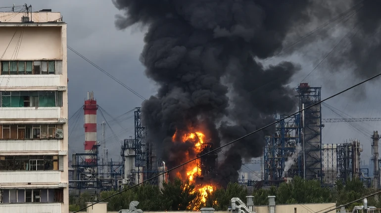 У Москві сталася атака дронів: вогонь охопив нафтопереробний завод