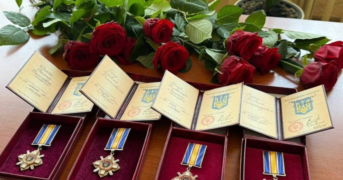 У Самбірському районі вшанували родини загиблих військових, вручивши їм державні нагороди