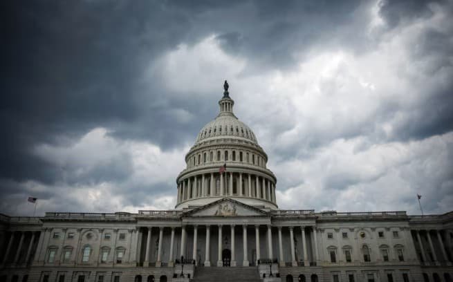 У США судитимуть співробітника конгресмена за спробу проносити зброю до Капітолію