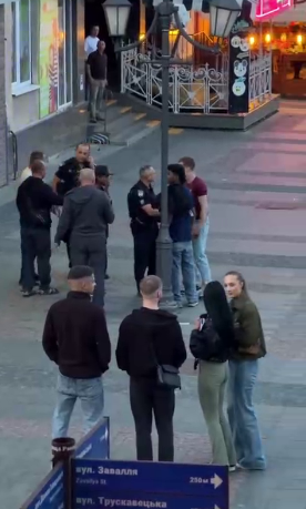 У центрі Дрогобича на учасника бійки складено адміністративний протокол