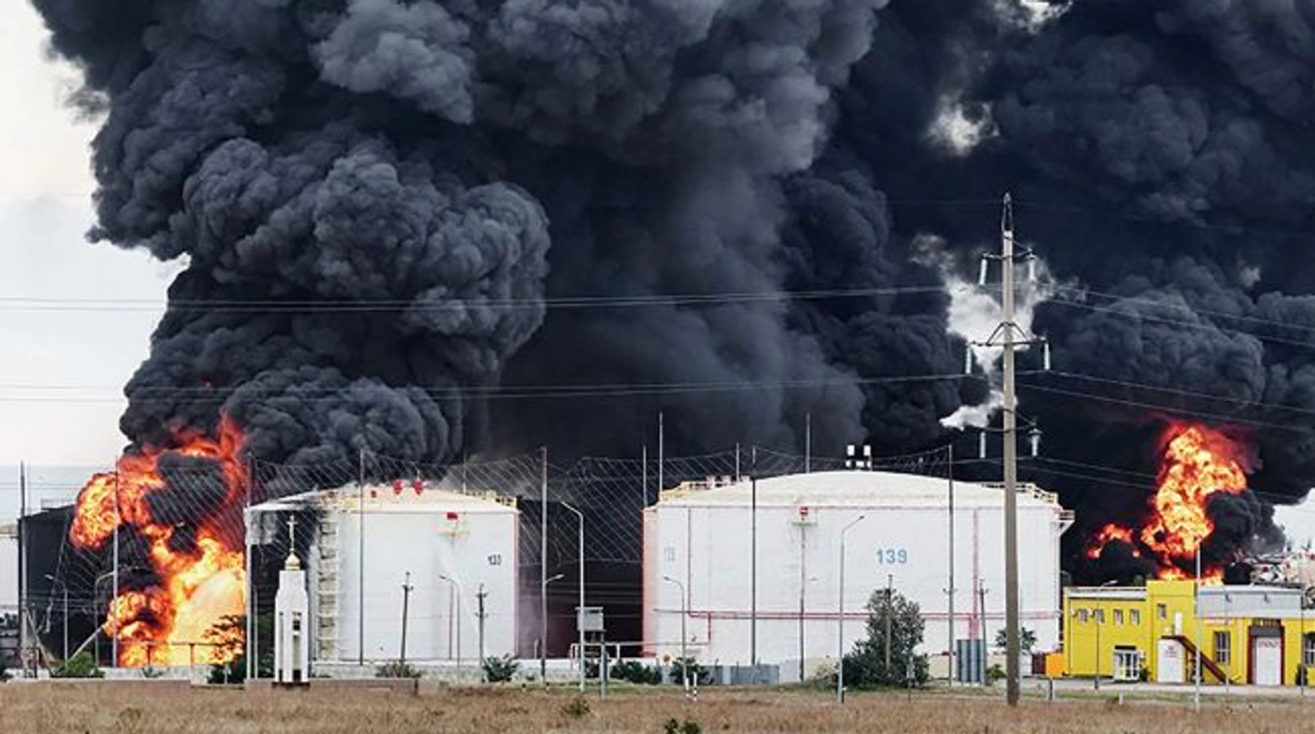 Удари українських сил по нафтобазах Росії призвели до зриву значних контрактів