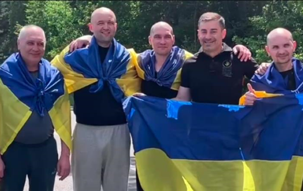 Україна провела успішну операцію з повернення семи цивільних з російського полону