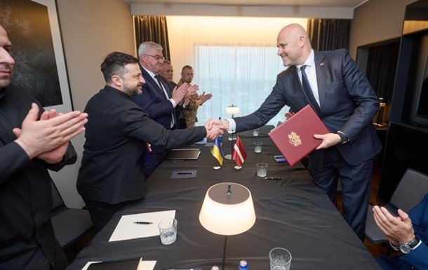 Україна та Латвія уклали угоду про співпрацю в галузі безпілотних технологій