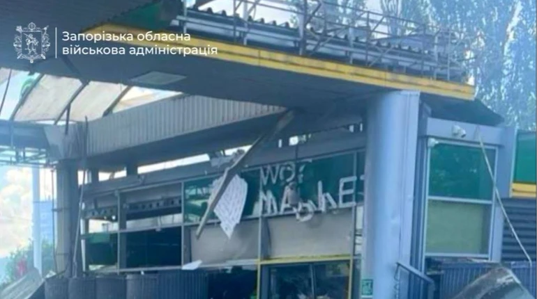 В Запоріжжі внаслідок атак росіян знищено заправку WOG