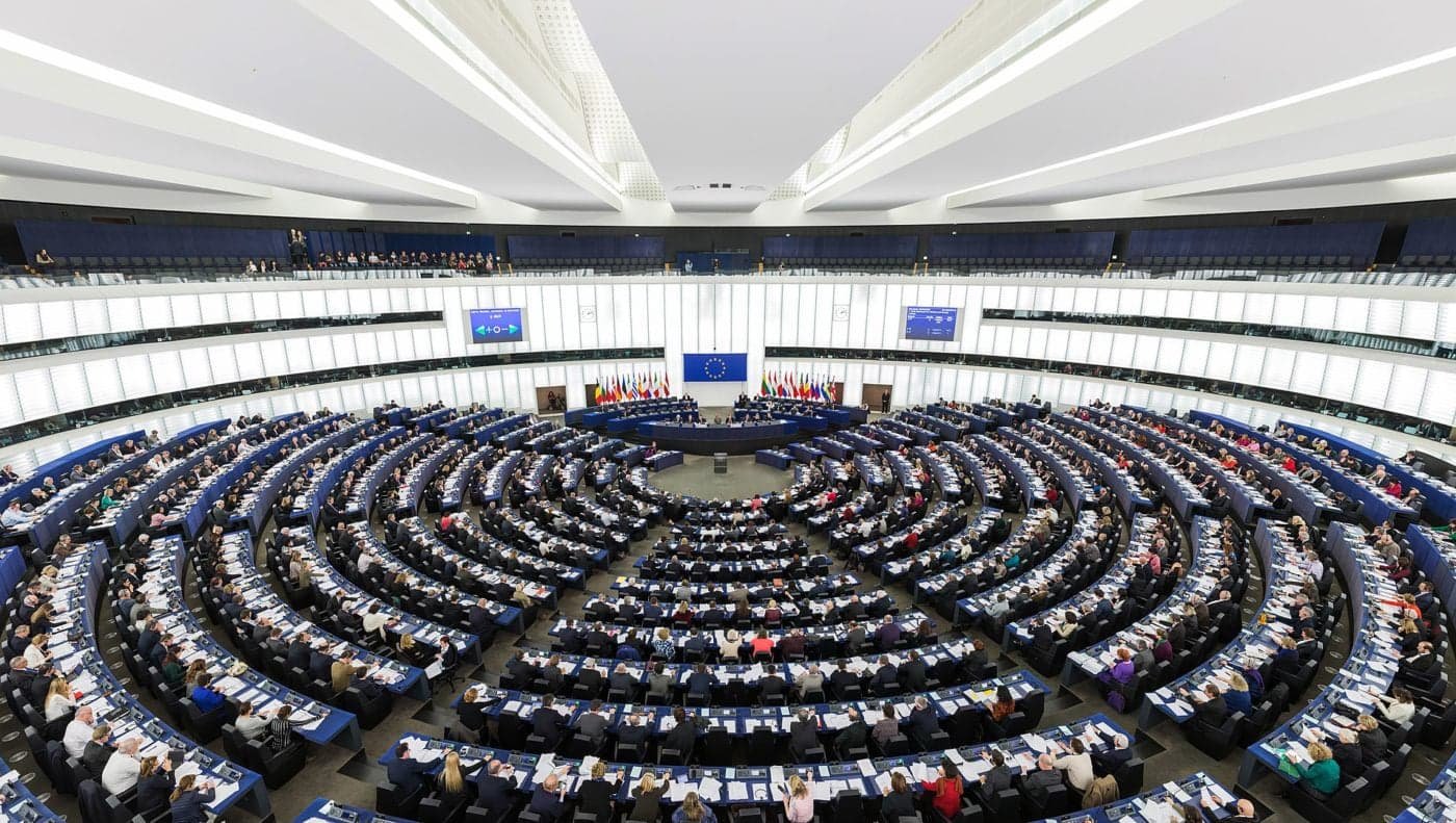 Євродепутати потрапили в епіцентр расистського скандалу в Європарламенті