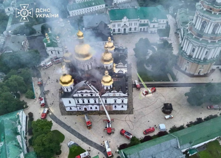 Європейський Союз відреагував на обстріл Києво-Печерської лаври з боку РФ