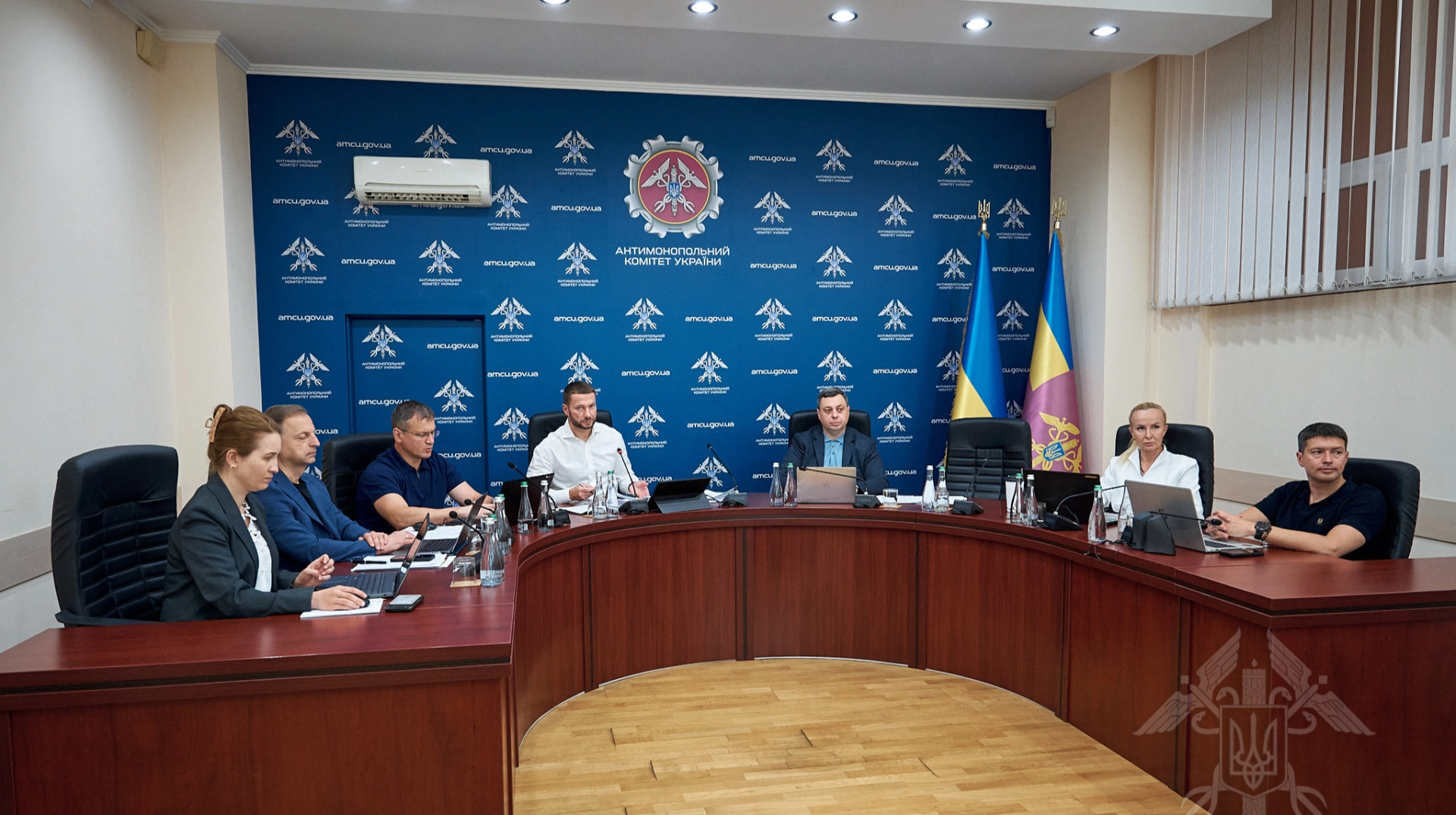 АМКУ виявив змову учасників тендерів на постачання військового одягу