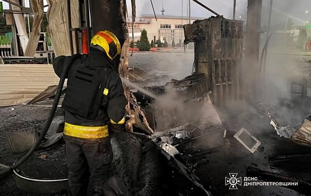 Атаки на автозаправні станції: експерти радять уникати перебування на АЗС під час повітрянних тривог
