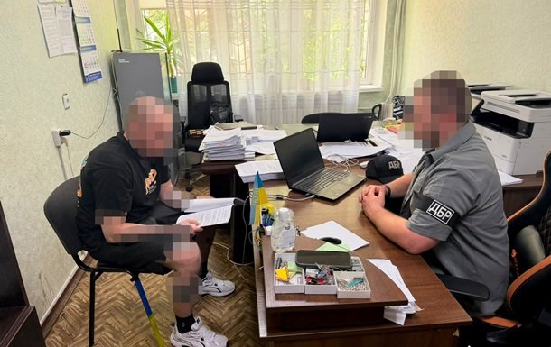 Бійцю "Азову" висунули звинувачення у справі про загибель побратима в полоні.