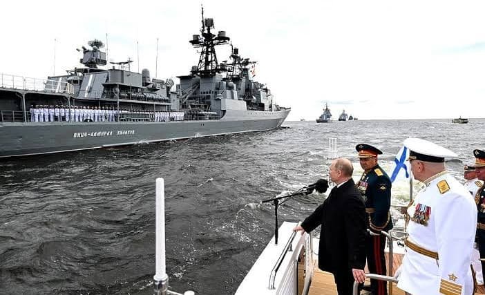 Британська розвідка повідомила про скасування Росією параду до Дня флоту вже вдруге поспіль