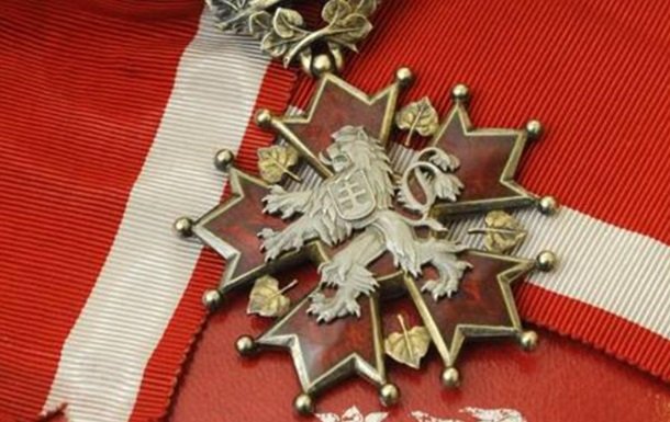 Чехія розглядає можливість позбавлення Зеленського ордена