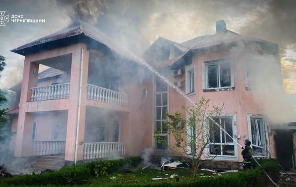 Чернігівська область знову зазнала обстрілів з боку Росії