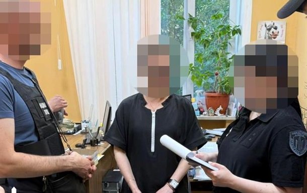 ДБР розкриває схему посадовців міграційної служби, що видали документи ухилянтам як іноземцям