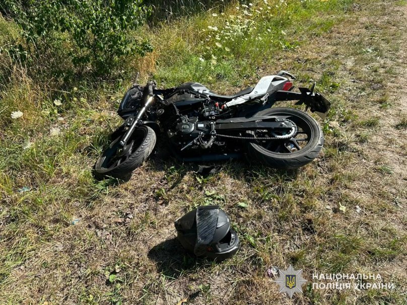 ДТП на Львівщині: 23-річна мотоциклістка отримала травми