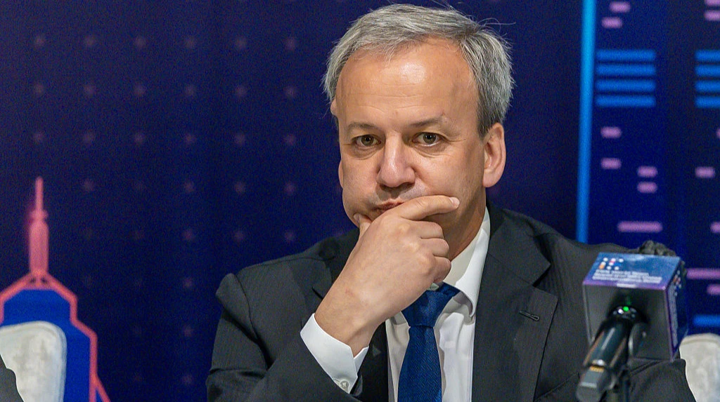 Дворкович оголосив про тимчасову відставку з посади президента ФІДЕ у відповідь на запроваджені санкції