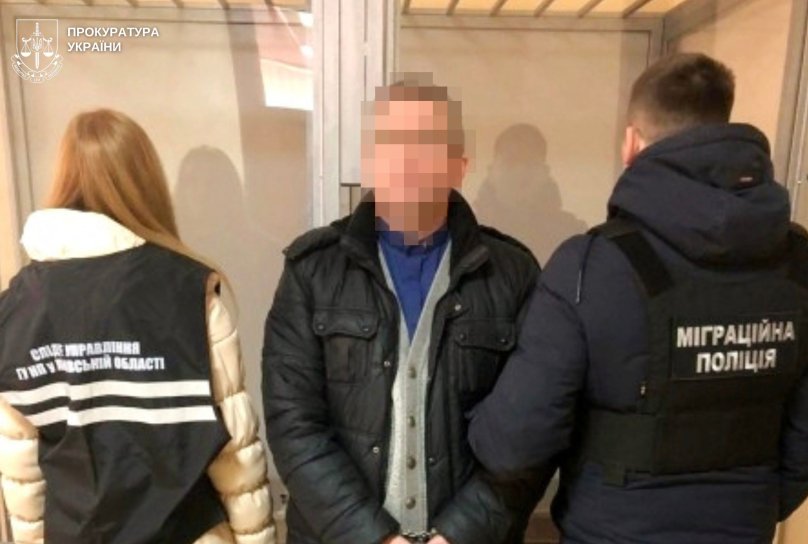 Диякона зі Львова отримав 15 років ув'язнення за ґвалтування неповнолітньої доньки.