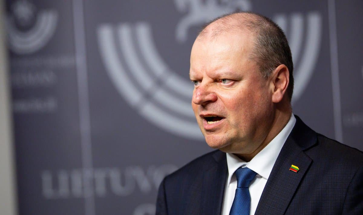Експрем'єру Литви, якого підозрюють у корупції, застосували електронний браслет моніторингу