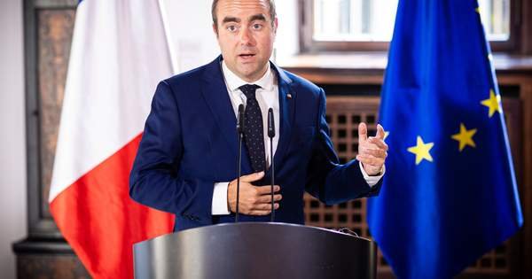 Французький уряд звільнив кількох співробітників через виявлені позитивні тести на наркотики