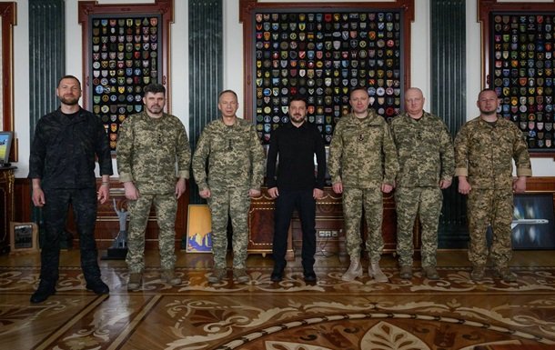 Гнатов та Сирський звільнені з посад, призначено нового головнокомандувача ЗСУ