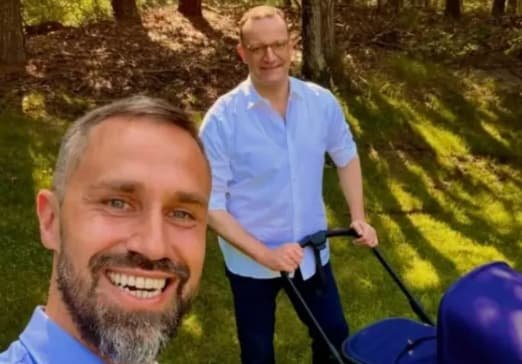Голова фракції керівного союзу Німеччини подає у відставку через скандал з сурогатним материнством