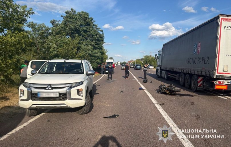 На Львівщині під час ДТП з пікапом загинув 27-річний мотоцикліст