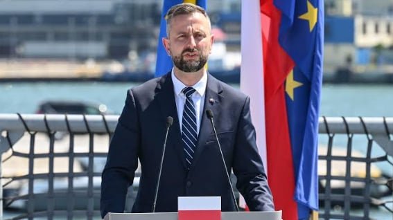 Польща розсекретила інформацію про військову допомогу Україні за розпорядженням міністра оборони
