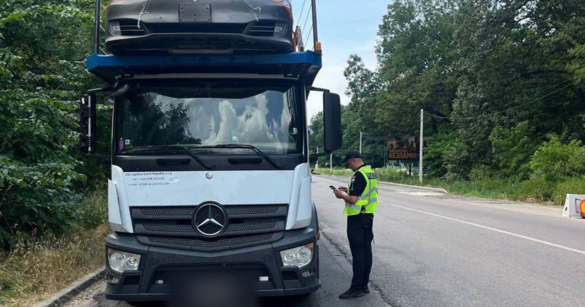 Понад 300 вантажівок ігнорували обмеження руху дорогами Львівщини в умовах спеки