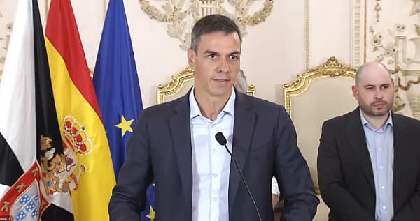 Прем'єр Іспанії: Раптовий міграційний криза загрожує територіальній цілісності країни