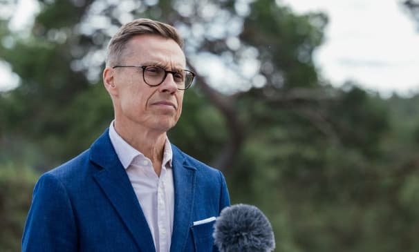 Президент Фінляндії вшанував пам'ять сенатора Грема під час його похорону