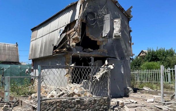Російська атака на Дніпропетровщину: дрони завдали шкоди, постраждали цивільні особи