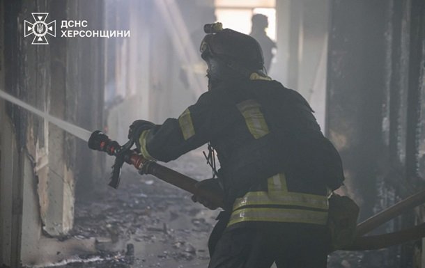 Російські сили влучили в лікарню в Херсоні, є постраждалі