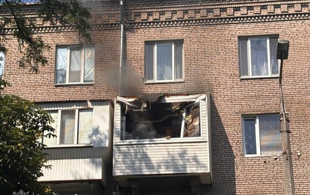 Російські війська обстріляли Запоріжжя: постраждали цивільні особи